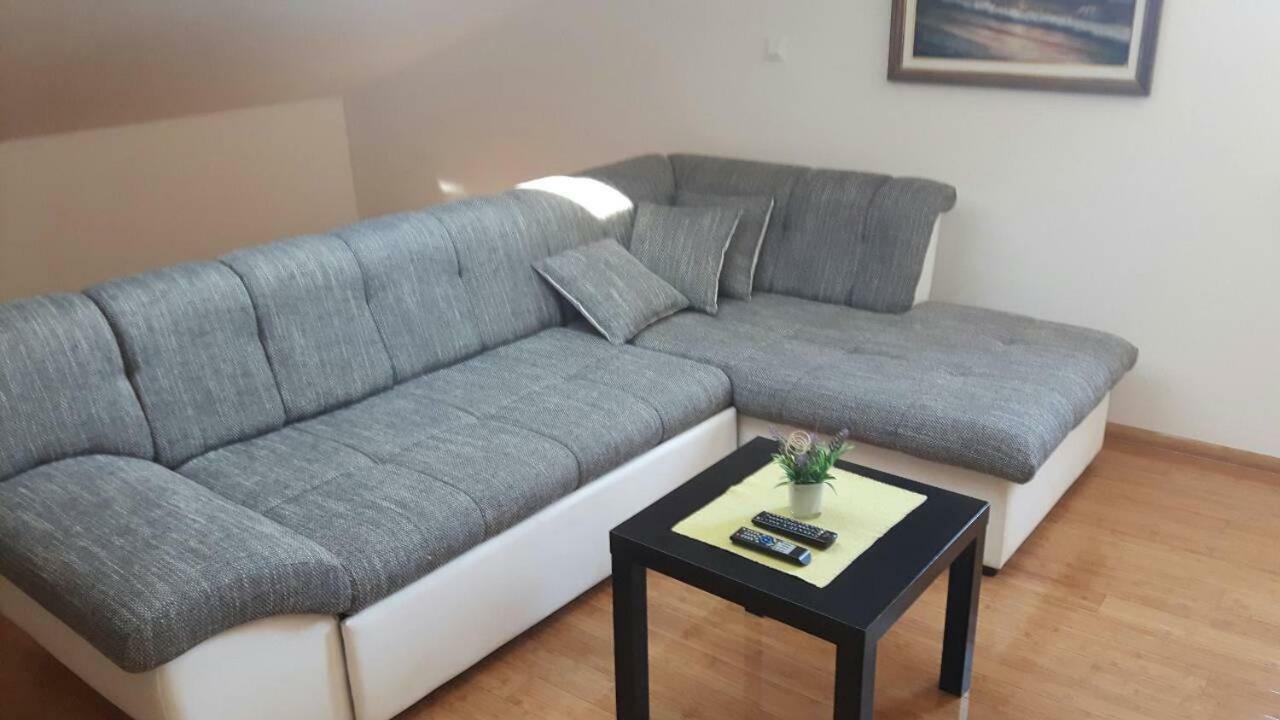 Apartmani 칼리 외부 사진
