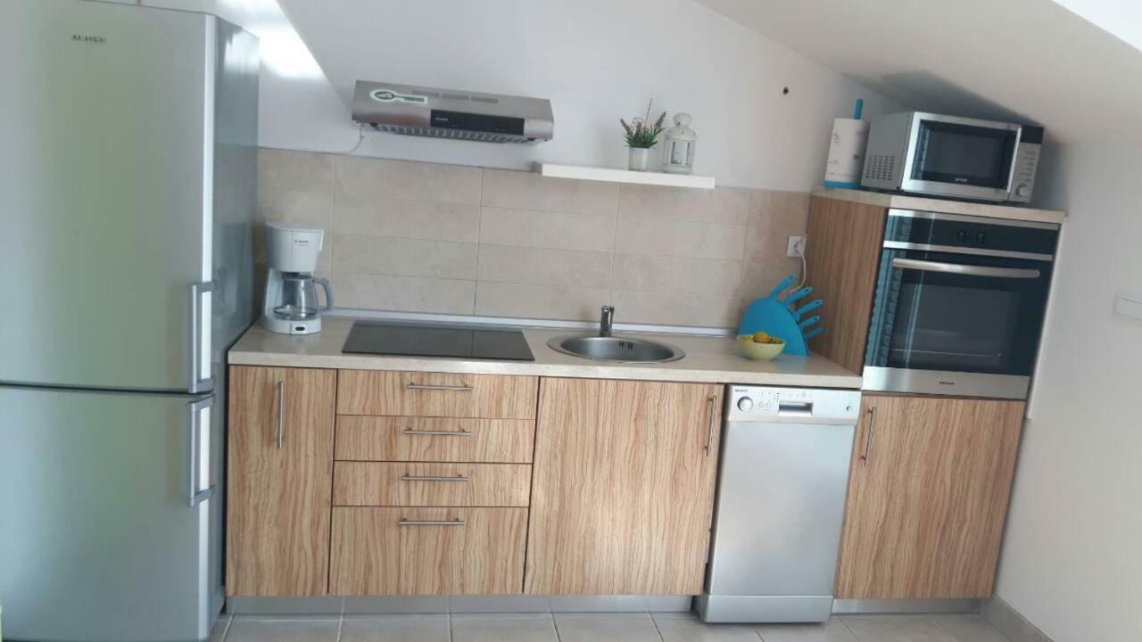 Apartmani 칼리 외부 사진