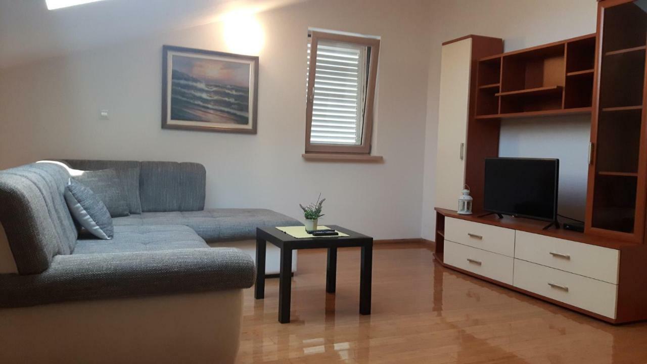 Apartmani 칼리 외부 사진